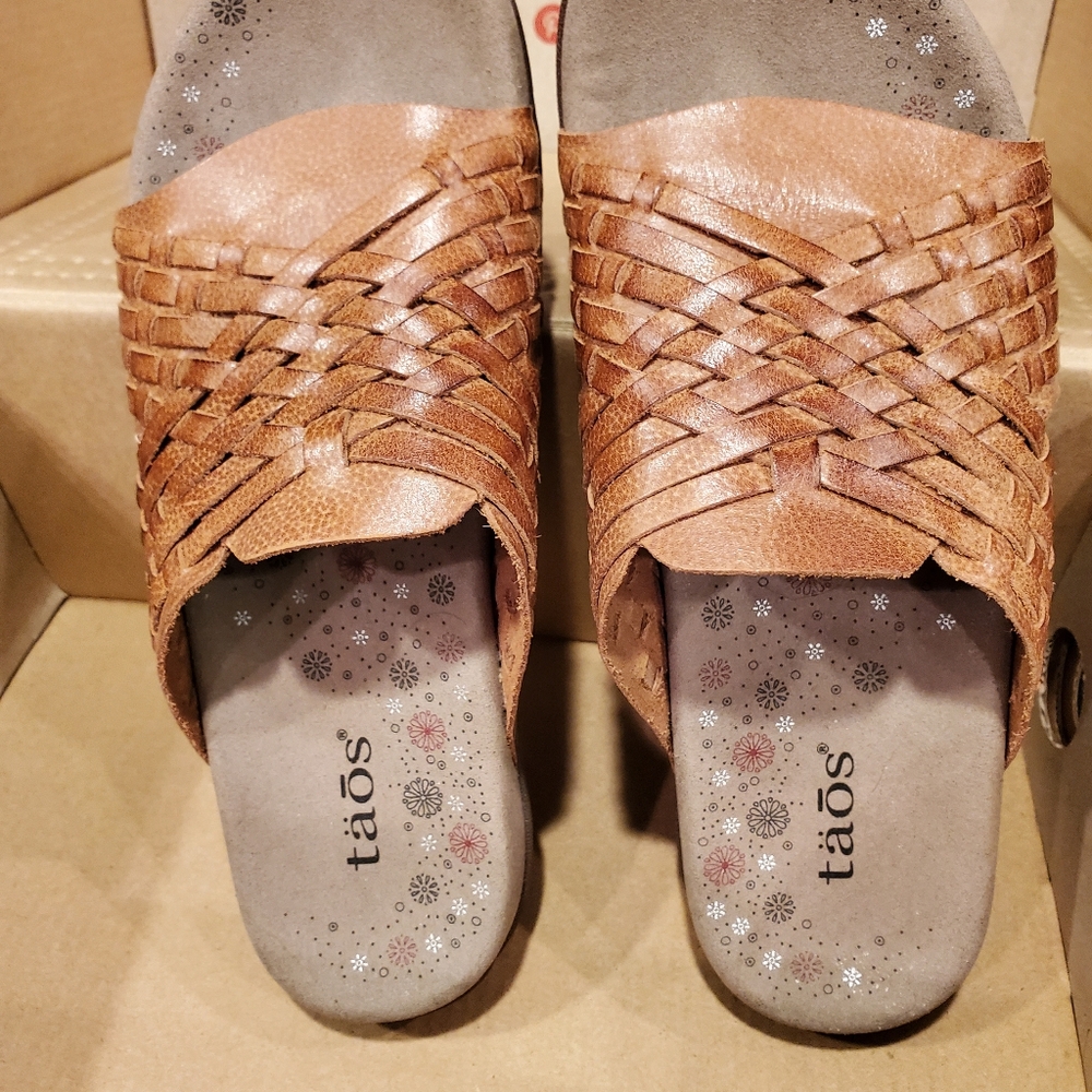 Taos Guru Sandals